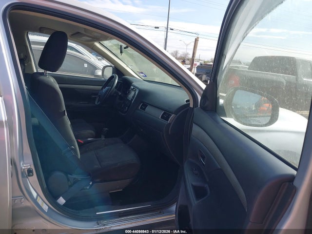2014 MITSUBISHI OUTLANDER JA4AD3A32EZ008343 Photo 4