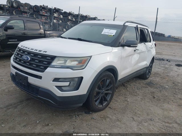 Ford EXPLORER XLT 2017 1FM5K7D86HGA73574 Image 2