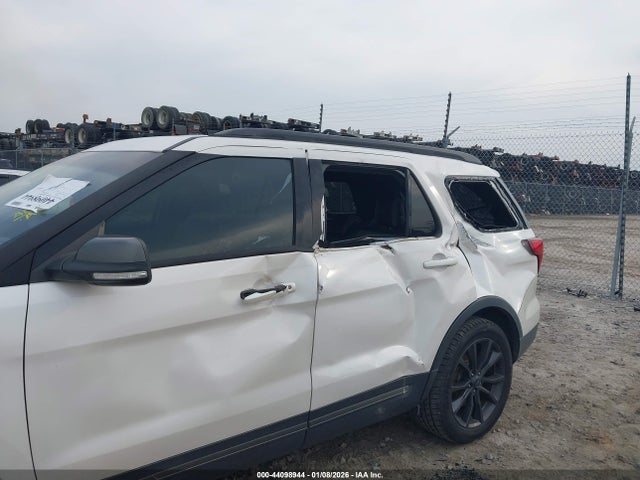 Ford EXPLORER XLT 2017 1FM5K7D86HGA73574 Image 6