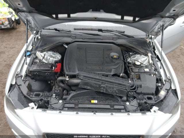 2018 JAGUAR XE SAJAD4FX6JCP35636 Photo 9