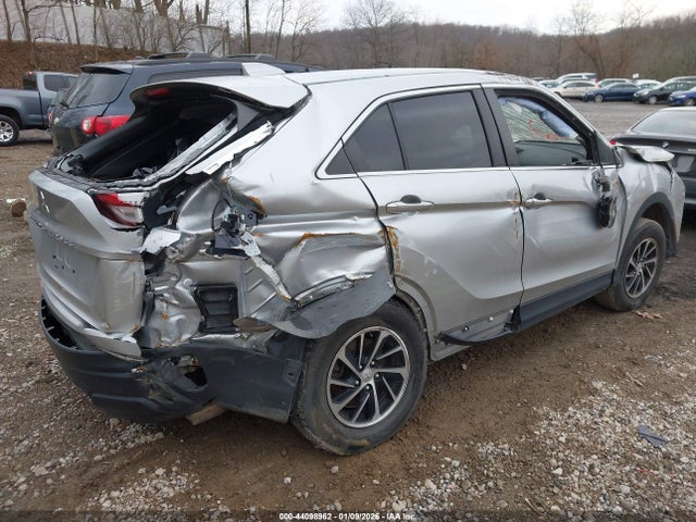 2022 MITSUBISHI ECLIPSE CROSS JA4ATUAAXNZ046930 Photo 3