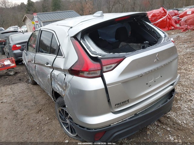 2022 MITSUBISHI ECLIPSE CROSS JA4ATUAAXNZ046930 Photo 5