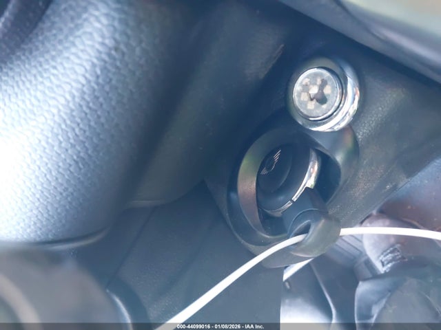 2016 MINI COUNTRYMAN WMWZC5C52GWU02738 Photo 10