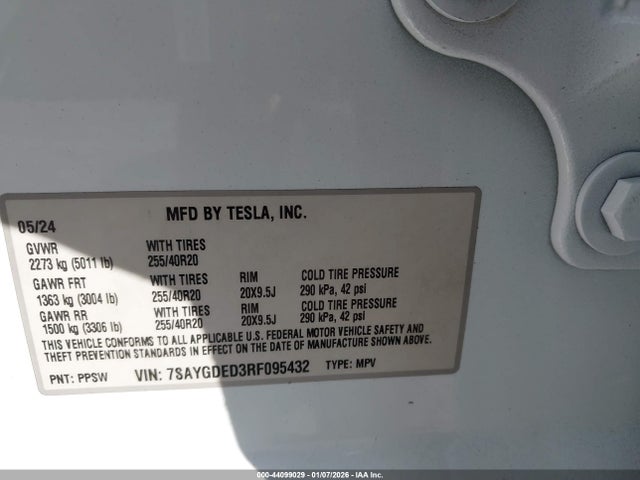 2024 TESLA MODEL Y 7SAYGDED3RF095432 Photo 8