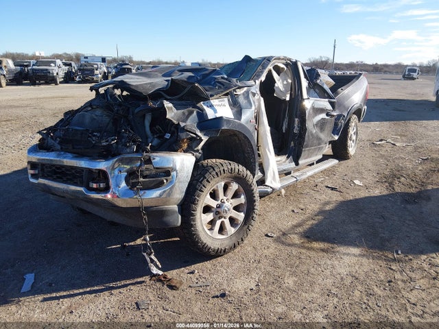 44099056 :رقم المزاد ، 3C6UR5KL1KG562748 vin ، 2019 Ram 2500 Laramie  4x4 8' Box مزاد بيع