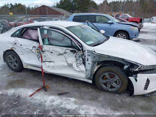 5XXG14J27PG206069 KIA K5 LXS