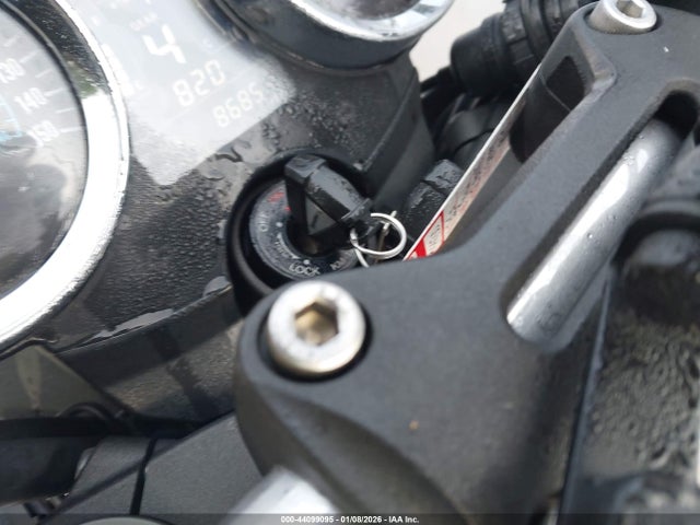 JKAZR2C16LA039830 Kawasaki Zr900 R
