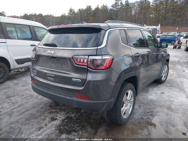 3C4NJDBB3NT100547 Jeep Compass Latitude 4x4