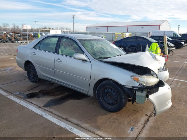 2005 TOYOTA CAMRY 4T1BE32K75U542685