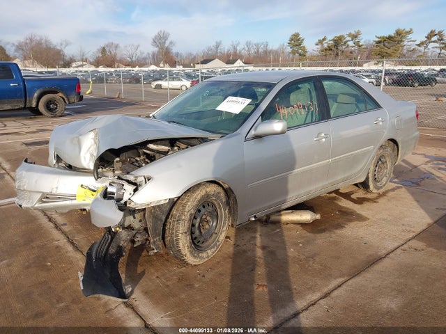 2005 TOYOTA CAMRY 4T1BE32K75U542685 Photo 1