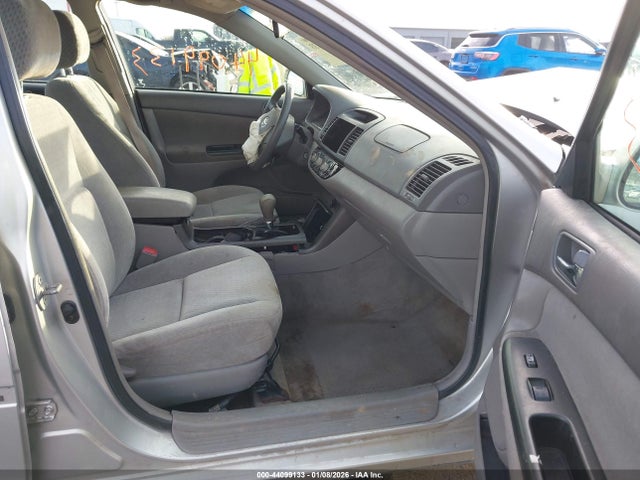2005 TOYOTA CAMRY 4T1BE32K75U542685 Photo 4