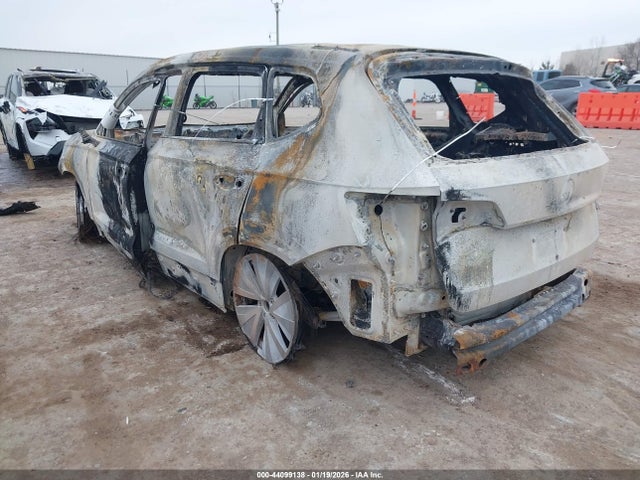 44099138 :رقم المزاد ، 3VVSX7B24RM069474 vin ، 2024 Volkswagen Taos 1.5t Se مزاد بيع