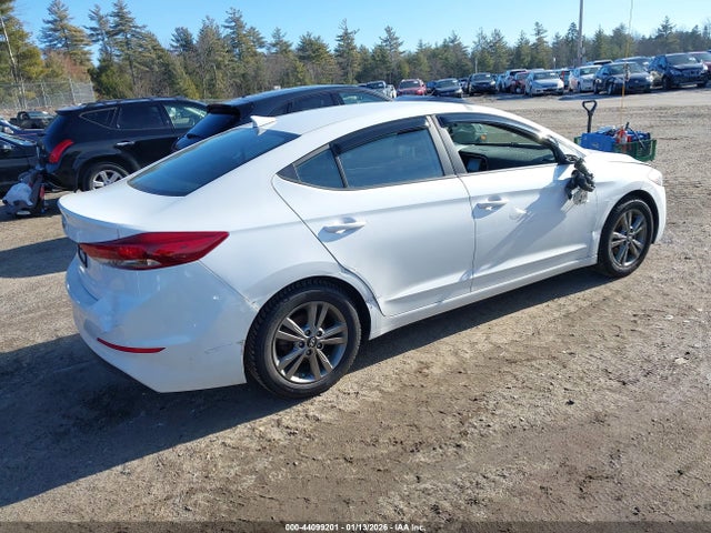 5NPD84LFXJH250108 Hyundai ELANTRA SEL