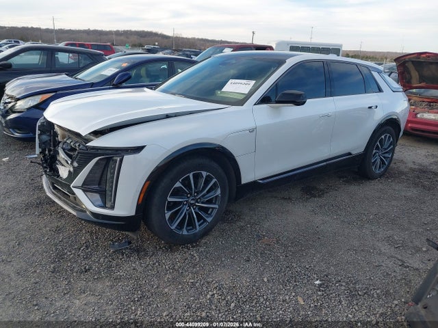 2024 CADILLAC LYRIQ 1GYKPWRL7RZ121406 Photo 1