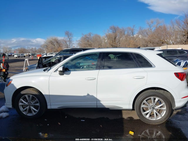 2021 Audi Q3 Premium 45 Tfsi S Line Quattro Tiptronic მანქანა იყიდება აუქციონზე, vin: WA1DECF36M1100233, აუქციონის ნომერი: 44099350