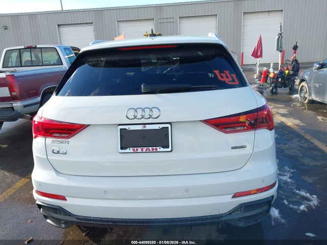 2021 Audi Q3 Premium 45 Tfsi S Line Quattro Tiptronic მანქანა იყიდება აუქციონზე, vin: WA1DECF36M1100233, აუქციონის ნომერი: 44099350