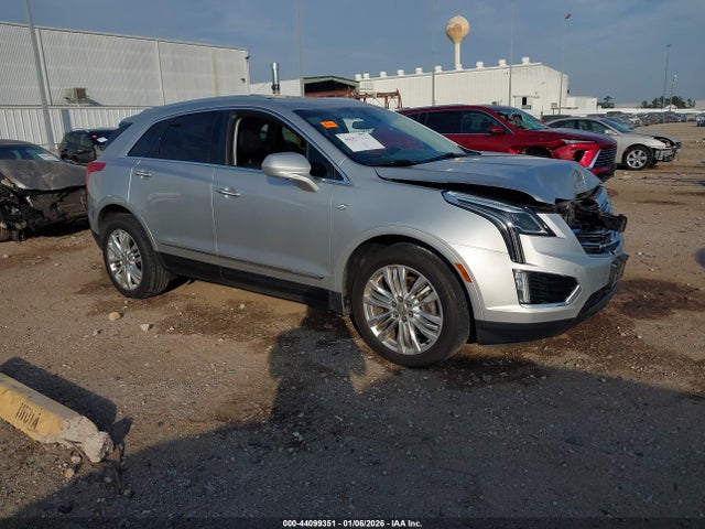 2018 CADILLAC XT5 1GYKNERS1JZ213977 Photo 0