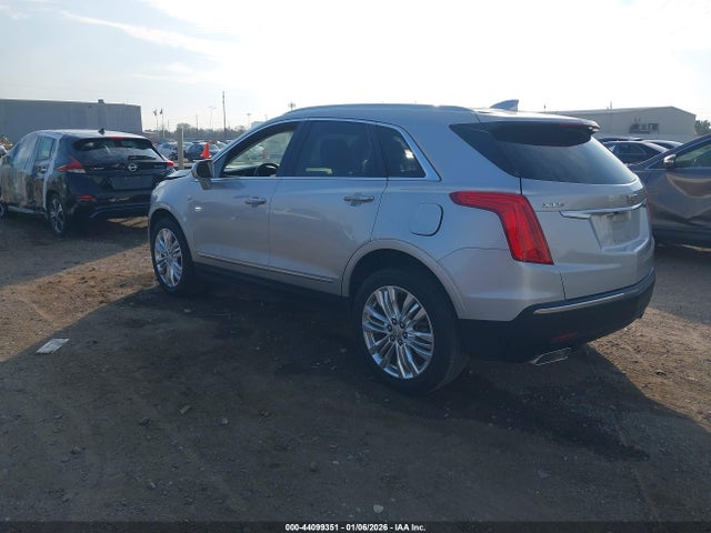 2018 CADILLAC XT5 1GYKNERS1JZ213977 Photo 2