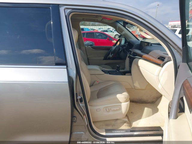 44099352 :رقم المزاد ، JTJHY7AX0H4224631 vin ، 2017 Lexus Lx 570 مزاد بيع