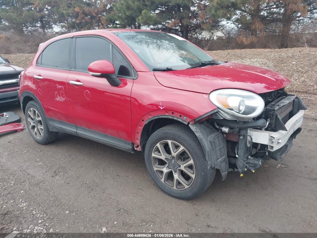 2016 FIAT 500X ZFBCFYCT0GP335509 Photo 0