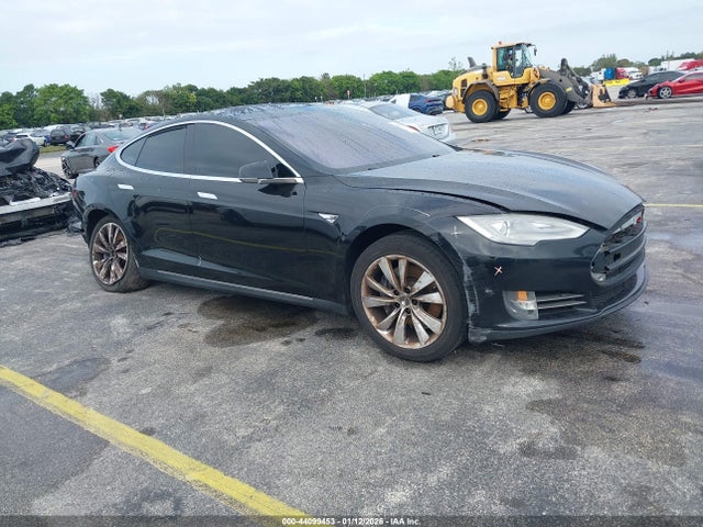 Aukcja sprzedaży 2013 Tesla Model S, vin: 5YJSA1DN0DFP12081, numer aukcji: 44099453