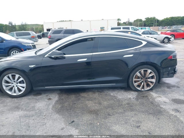Aukcja sprzedaży 2013 Tesla Model S, vin: 5YJSA1DN0DFP12081, numer aukcji: 44099453