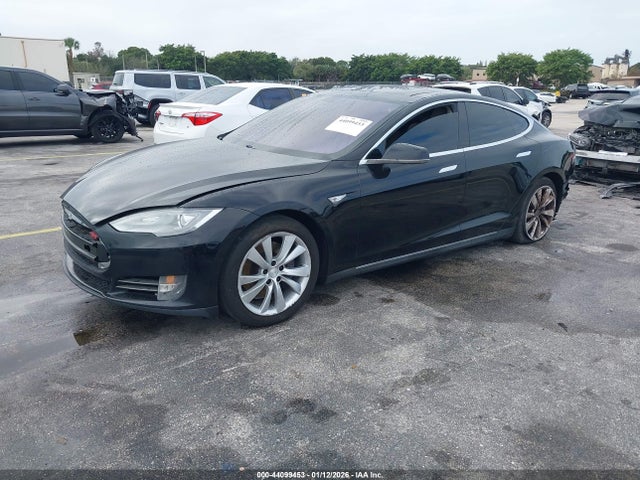 Aukcja sprzedaży 2013 Tesla Model S, vin: 5YJSA1DN0DFP12081, numer aukcji: 44099453