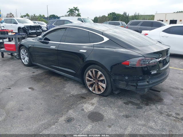 Aukcja sprzedaży 2013 Tesla Model S, vin: 5YJSA1DN0DFP12081, numer aukcji: 44099453