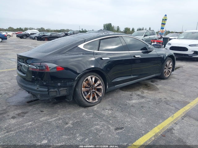 Aukcja sprzedaży 2013 Tesla Model S, vin: 5YJSA1DN0DFP12081, numer aukcji: 44099453