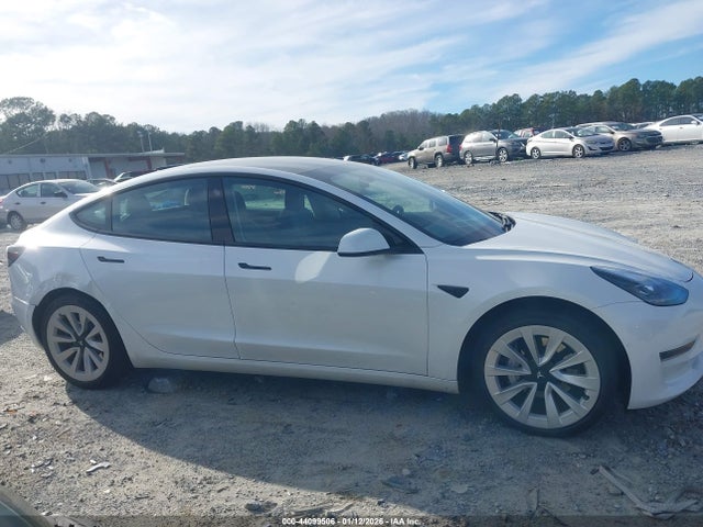 Tesla Model 3 Standard Range Plus Rear-wheel Drive 2021 5YJ3E1EA4MF029322 Image 13