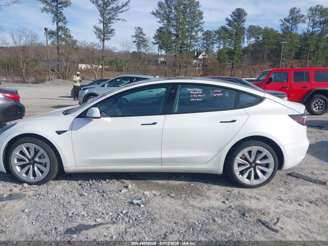 Tesla Model 3 Standard Range Plus Rear-wheel Drive 2021 5YJ3E1EA4MF029322 Image 14