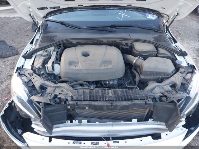 2018 VOLVO V60 CROSS COUNTRY YV440MWK7J2056800 Photo 9