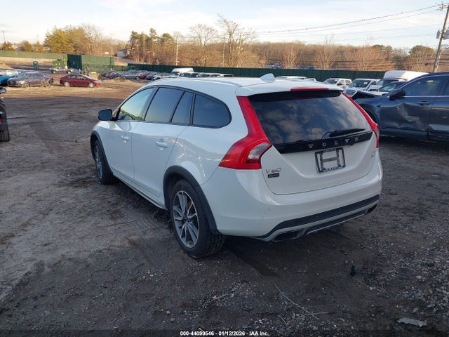 2018 VOLVO V60 CROSS COUNTRY YV440MWK7J2056800 Photo 2