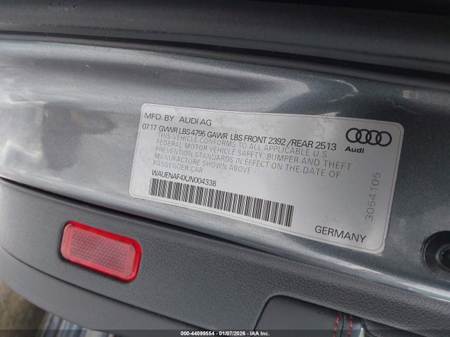 2018 AUDI A4 WAUENAF4XJN004338 Photo 8