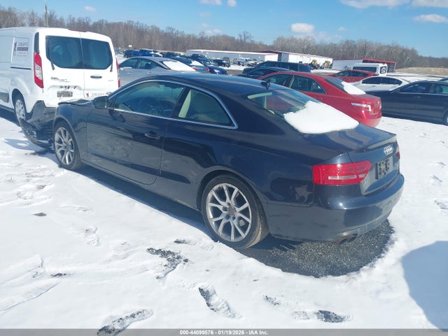 2012 AUDI A5 WAULFAFR1CA003220 Photo 2