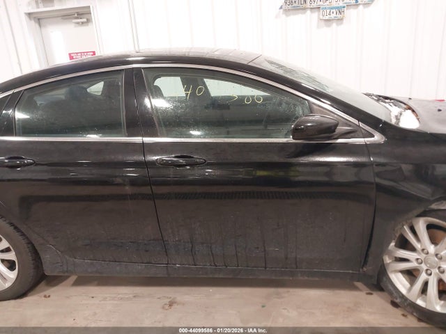 2016 Chrysler 200 Limited მანქანა იყიდება აუქციონზე, vin: 1C3CCCAB2GN181190, აუქციონის ნომერი: 44099586