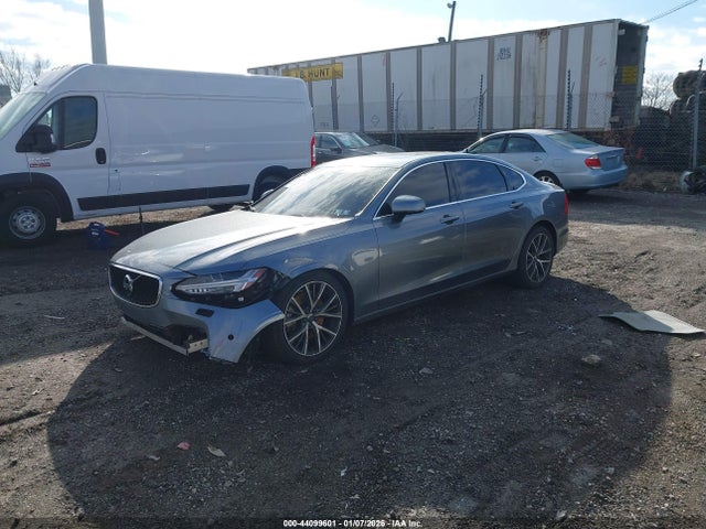 2018 VOLVO S90 LVY992MK4JP038160 Photo 1