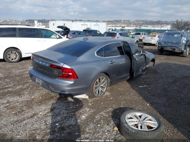 2018 VOLVO S90 LVY992MK4JP038160 Photo 3