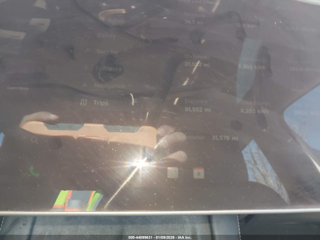 2023 TESLA MODEL Y 7SAYGDEEXPF756458 Photo 6