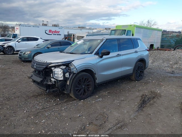 2022 MITSUBISHI OUTLANDER JA4J3UA8XNZ078015 Photo 1