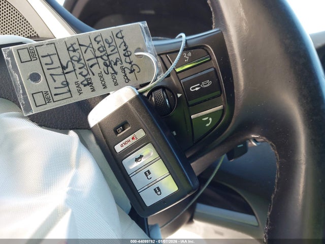 2015 Acura Tlx მანქანა იყიდება აუქციონზე, vin: 19UUB1F33FA026888, აუქციონის ნომერი: 44099782
