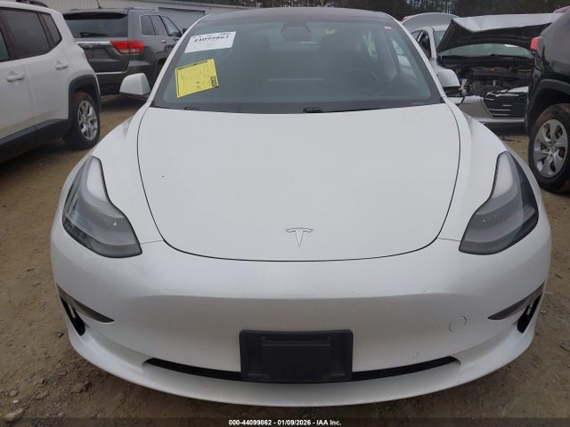 44099862 :رقم المزاد ، 5YJ3E1EA7MF013678 vin ، 2021 Tesla Model 3 Standard Range Plus Rear-wheel Drive مزاد بيع