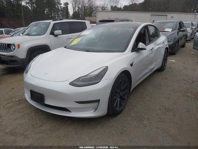 44099862 :رقم المزاد ، 5YJ3E1EA7MF013678 vin ، 2021 Tesla Model 3 Standard Range Plus Rear-wheel Drive مزاد بيع