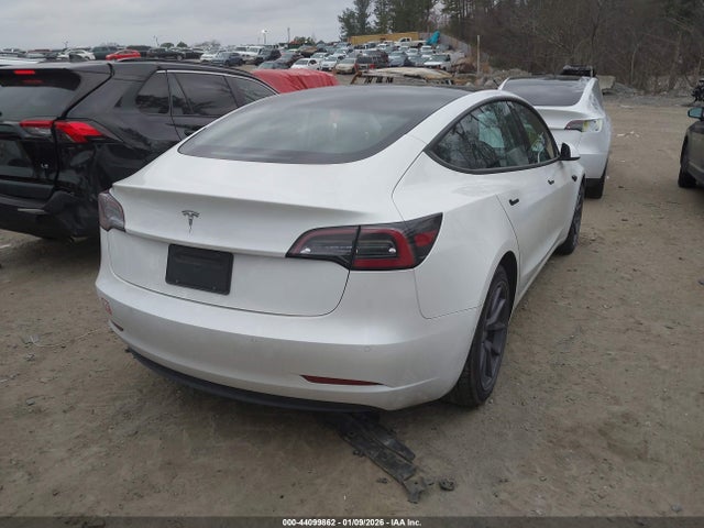 44099862 :رقم المزاد ، 5YJ3E1EA7MF013678 vin ، 2021 Tesla Model 3 Standard Range Plus Rear-wheel Drive مزاد بيع