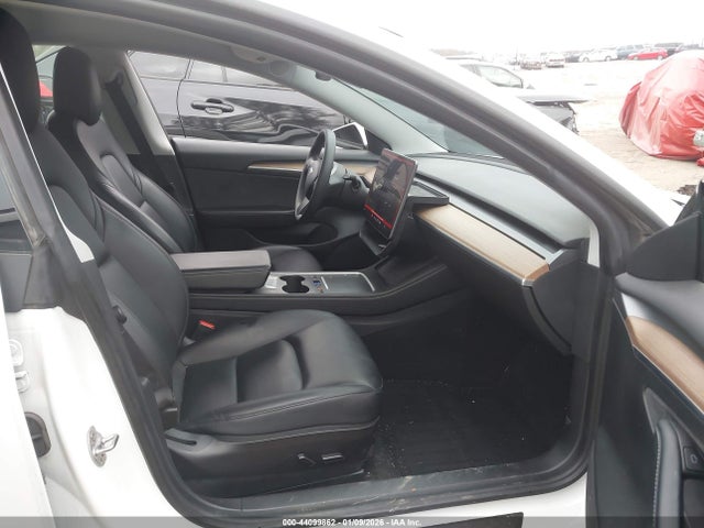 44099862 :رقم المزاد ، 5YJ3E1EA7MF013678 vin ، 2021 Tesla Model 3 Standard Range Plus Rear-wheel Drive مزاد بيع