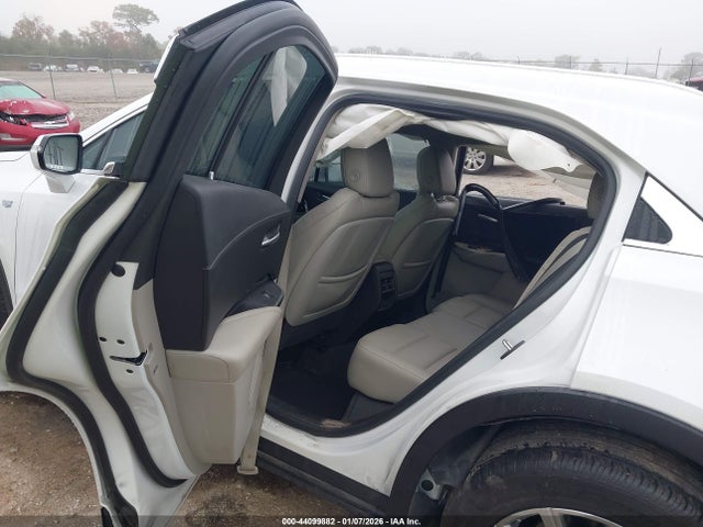 2023 CADILLAC XT4 1GYFZCR4XPF132787 Photo 7