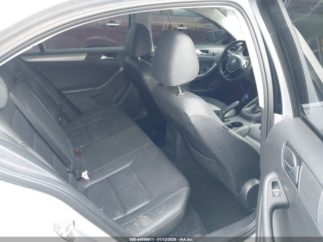 2016 Volkswagen Jetta 1.4t Se მანქანა იყიდება აუქციონზე, vin: 3VWD67AJ4GM320071, აუქციონის ნომერი: 44099911