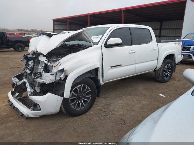 3TMCZ5AN8NM526455 Toyota Tacoma Trd Sport