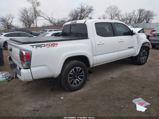 3TMCZ5AN8NM526455 Toyota Tacoma Trd Sport