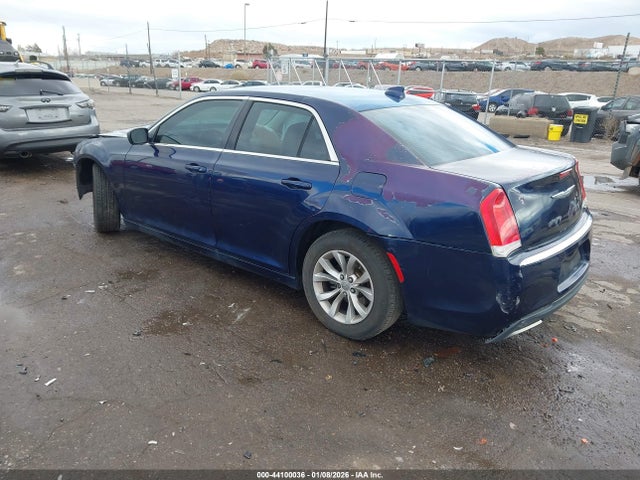 2C3CCAAG1FH743121 Chrysler 300 Limited